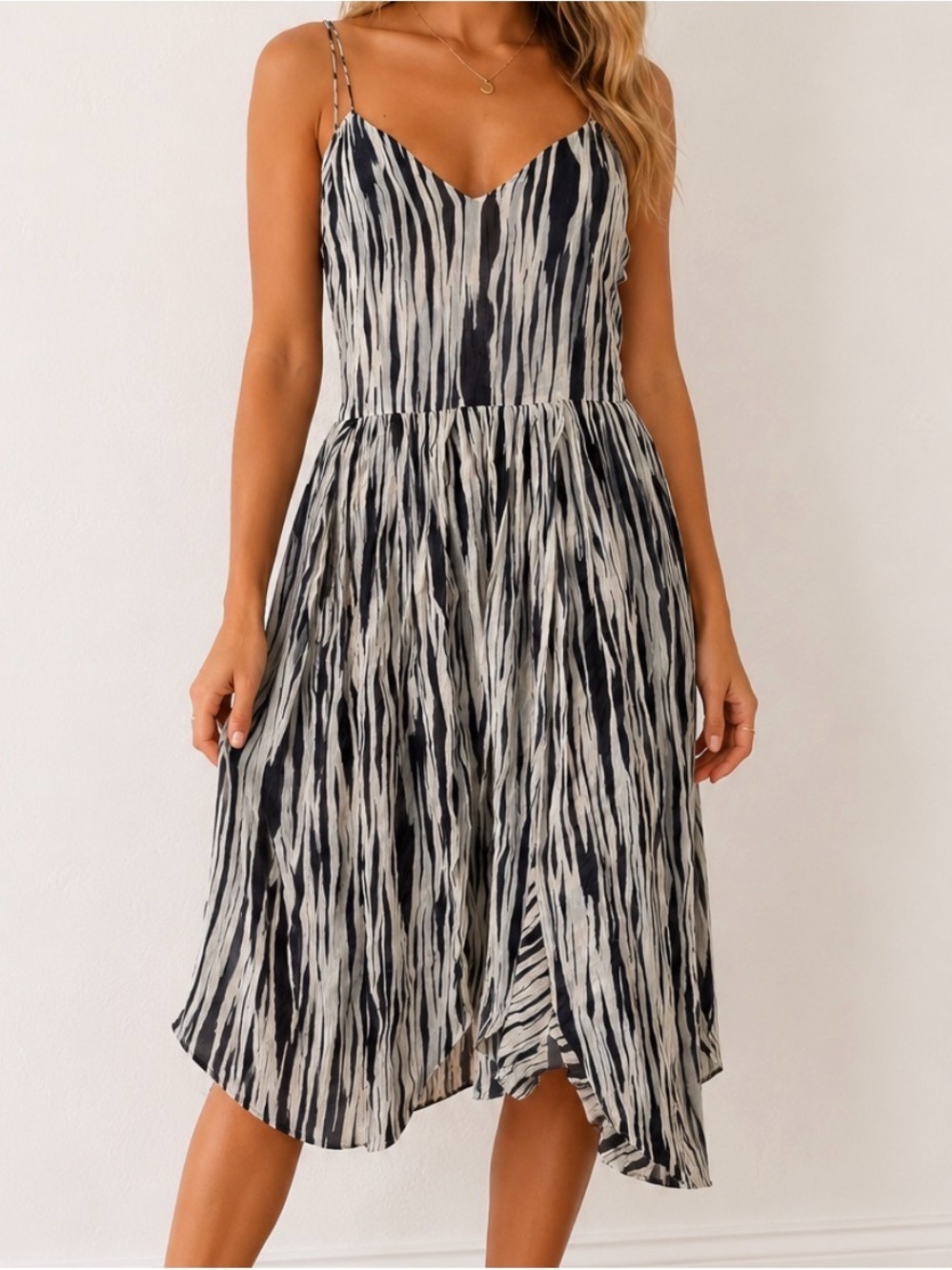 Calvin Klein Black/Cream Zebra-Print Flowy dress 100% SILK shark hem midi SZ 6